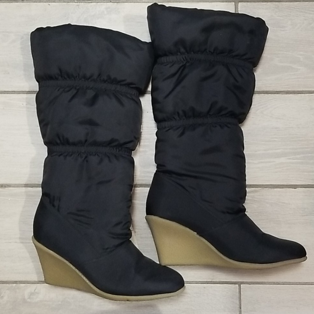Steve Madden Puffe wedge boots sherpa lined
